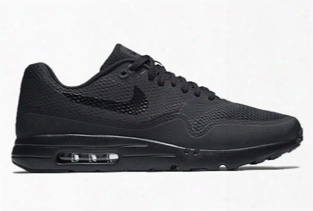 Nike Air Max 1 Ultra Essential