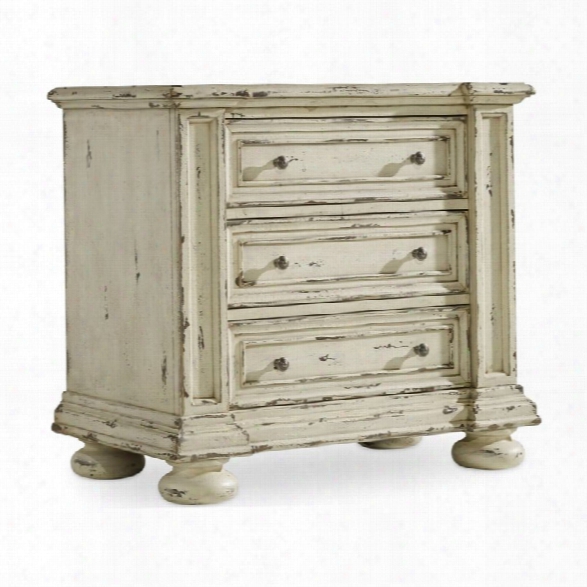 Hooker Furniture Sanctuary 3 Drawer Nightstand In Chalky White