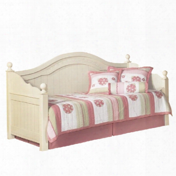 Ashley Furniture Cottage Retreat Wood Daybed In Cream