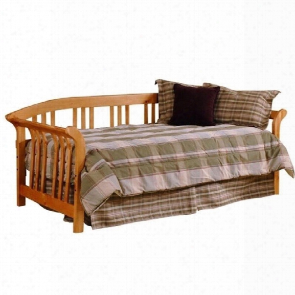 Hillsdale Dorchester Solid Wood Daybed With Roll Out Trundle In Pine