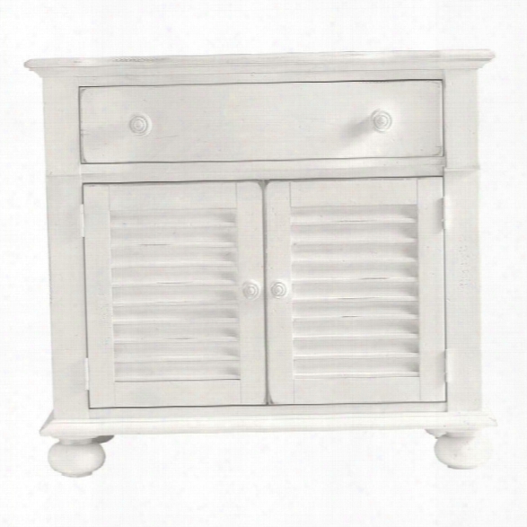 Stanley Coastal Living Retreat Summerhouse Chest In Saltbox White