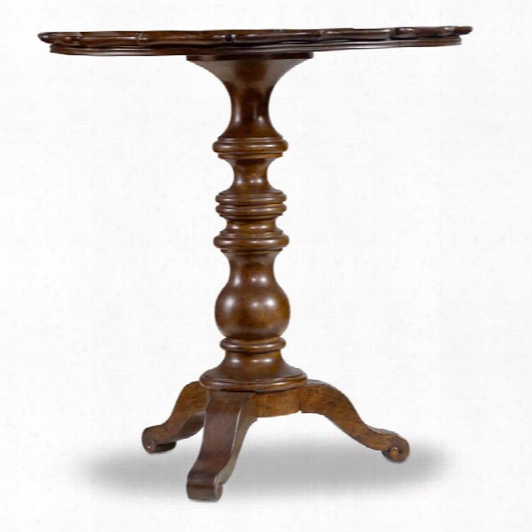 Hooker Furniture Leesburg Round Accent Pedestal Table In Mahogany