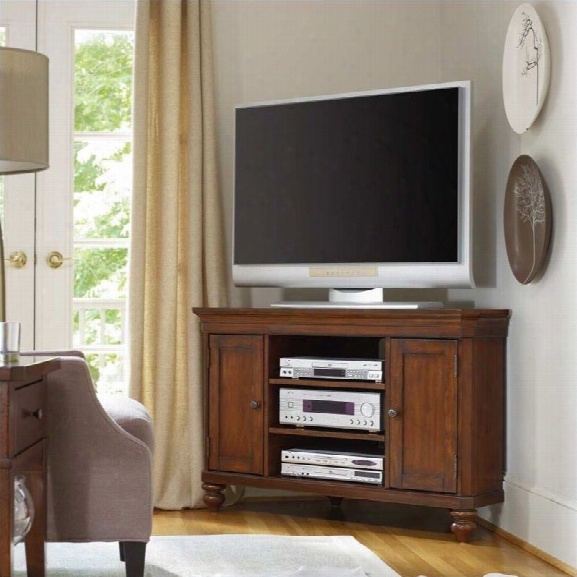 Hooker Furniture Wendover 48 Inch Corner Entertainment Console