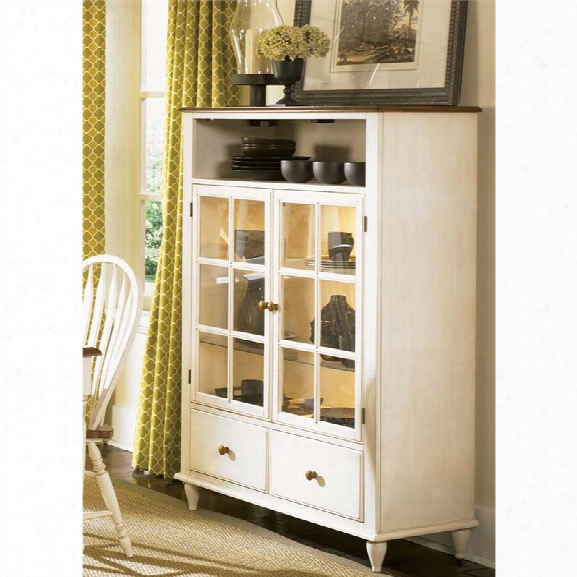 Liberty Furniture Low Country Curio Cabinet In Linen Sand