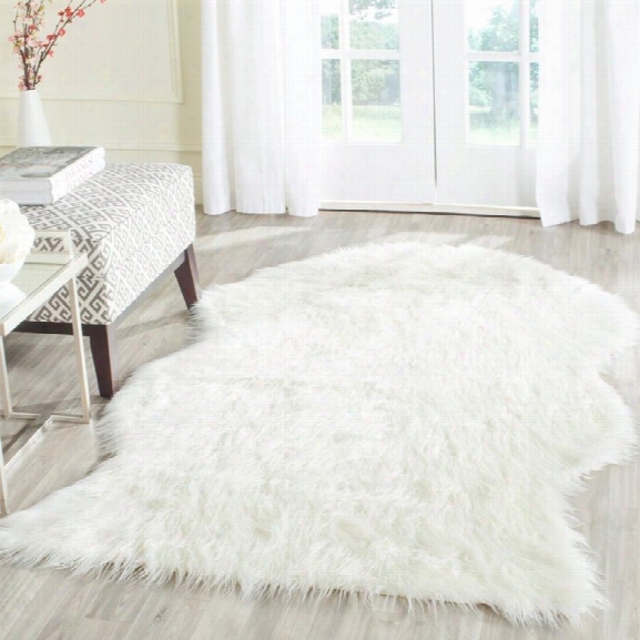 Safavieh Faux Sheep Skin 8' X 10' Power Loomed Acrylic Rug In Ivory