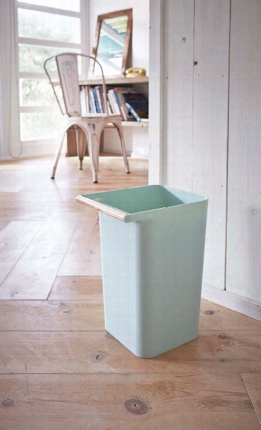 Como Trash Can Design By Yamazaki