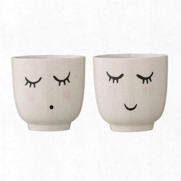 Set Of 2 Stoneware Cup In White In 2 Styles Design By Bd Mini