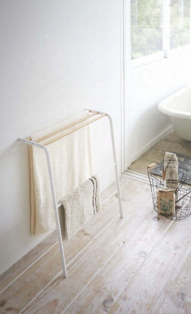 Tosca Leaning Bath Towel Hanger In White Design By Yamazaki