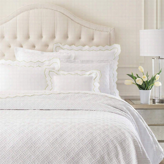 Traliccio White Matelasse Coverlet Design By Luxe