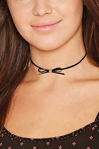 Bow-front Faux Leather Choker