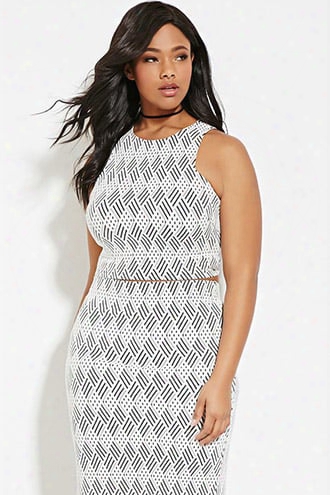 Plus Size Geo-patterned Top