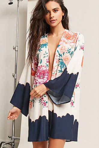 Selfie Leslie Floral Open-front Kimono