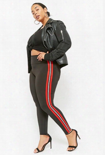 Plus Size Striped Leggings