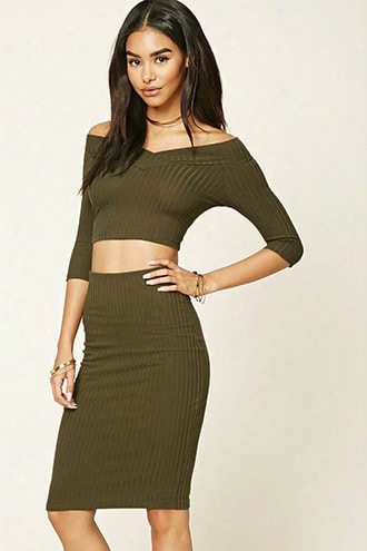 Ribbed Knit V-neck Crop Top