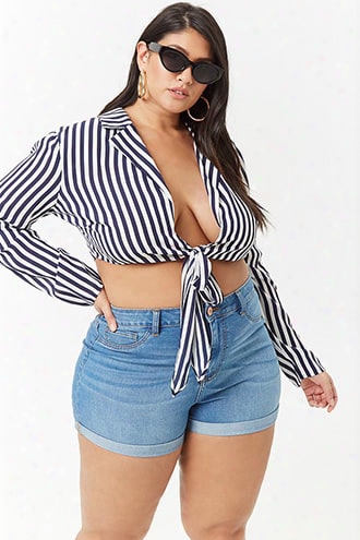 Plus Size Striped Tie-front Crop Top