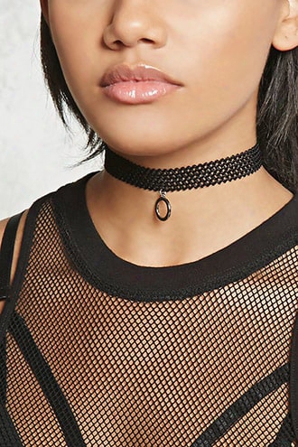 Charm Lattice Choker