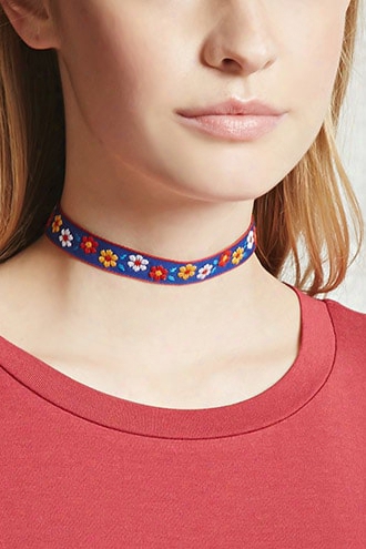 Embroidered Floral Choker