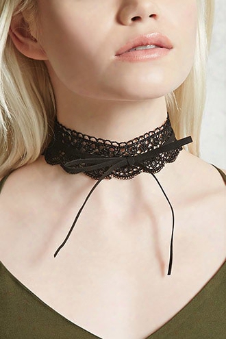 Scalloped Crochet Choker