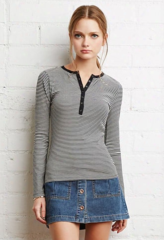 Buttoned Stripe-patterned Tee
