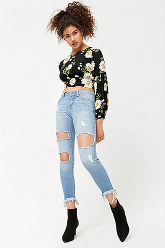 Distressed Push-up Capri Jeans