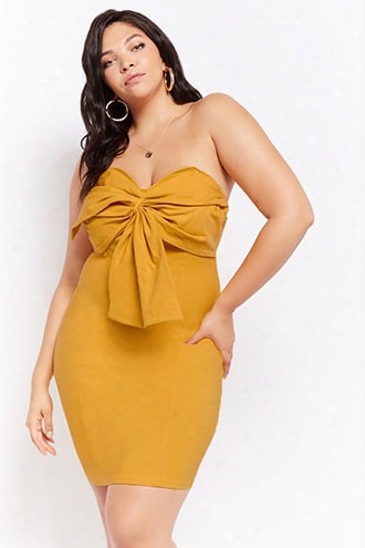 Plus Size Bow-front Strapless Dress
