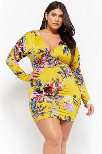 Plus Size Floral Ruched Mini Dress