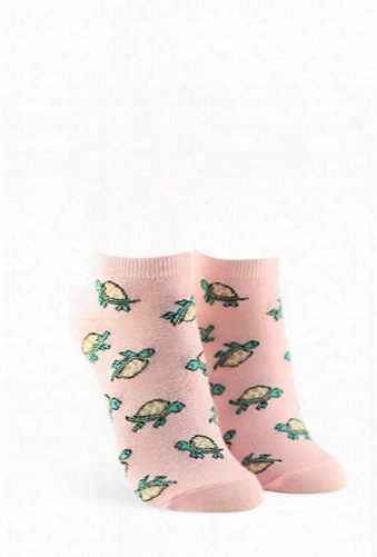 Turtle Graphic Ankle Socks