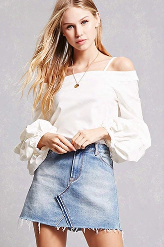 Open-shoulder Lantern Top