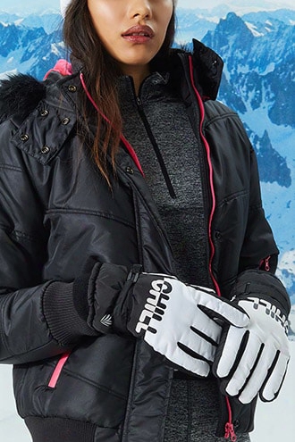 Active Chill Graphic Winter Gloves