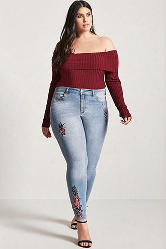 Plus Size Floral O-ring Skinny Jeans