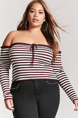 Plus Size Lettuce-edge Crop Top