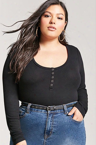 Plus Size Ribbed Knit Snap-button Top