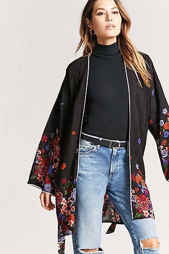 Floral Lojgline Kimono