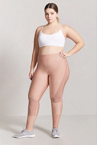 Plus Size Active Mesh Panel Capri Leggings