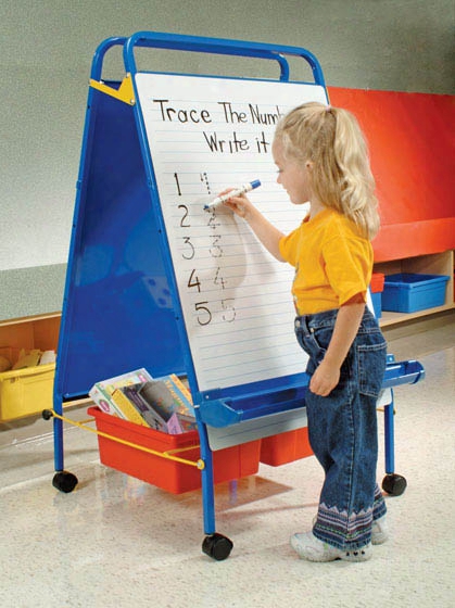 Early Learning Station Childrens Easel