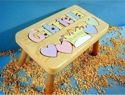 Personalized Name Princess Stool With 9-12 Letters - Natural