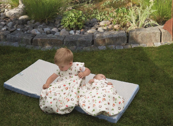 Alvi Portable Crib Mattress luftikus␝